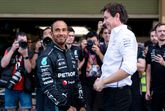 Toto Wolff tegen vertrekkende Lewis Hamilton: 'Kijk goed naar onze achtervleugel, want dat wordt je uitzicht'