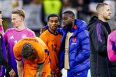 Quinten Timber bespreekt zijn debuut bij Oranje met Feyenoord-ploeggenoot Lutsharel Geertruida. ©Pro Shots