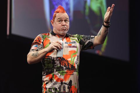 Peter Wright houdt hoop in de Premier League: 'Waarom kan ik niet drie avonden op rij winnen?'
