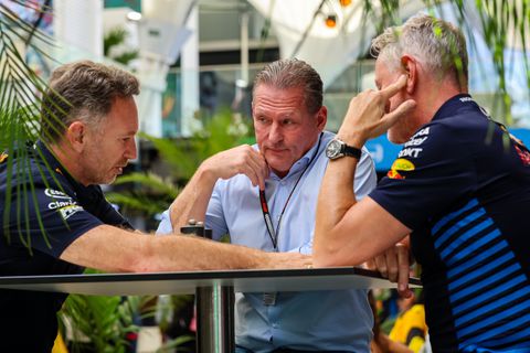 'Schuimbekkende' Jos Verstappen woest op chaotisch Red Bull; toekomst zoon Max in gevaar