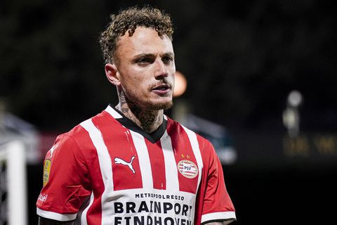 Darticoon en Ajacied hekelt 'Nederlands' gedrag richting cultvoetballers: 'We mogen weleens wat meer trots zijn'