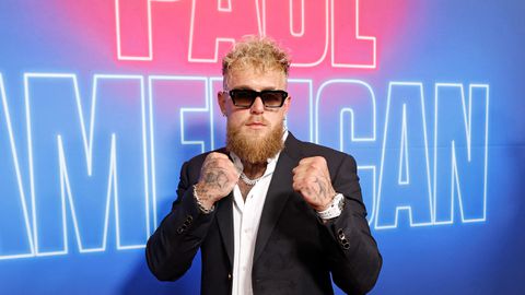 Jake Paul (vriend Jutta Leerdam) reageert fel op uit de bocht vliegende vader: 'Dat kan echt niet'