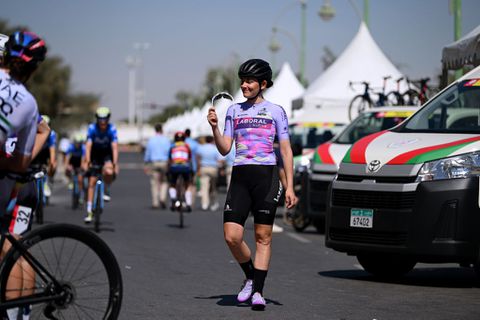 Zwaar gevallen wielrenster boekt vooruitgang na 'enorm zware eerste dagen': 'Maar thuis heb ik het beter'