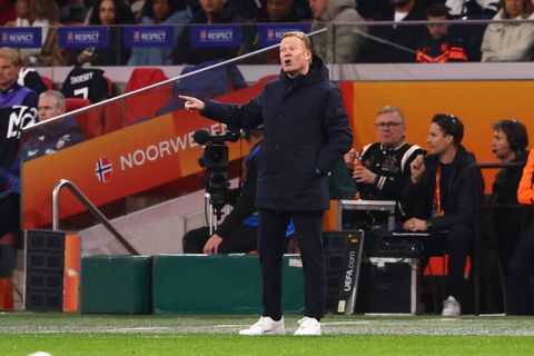 Bondscoach Ronald Koeman trekt bedenkelijk gezicht na zege Oranje: 'Ik vind het wel een gekke vraag'