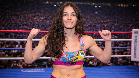 Vrouwelijke bokstalent (19) komt uit coma en richt zich tot tegenstander die haar knock-out sloeg