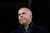 Arne Slot bij Liverpool? Lang niet iedereen ziet dat zitten: 'Het is net als met Erik ten Hag'