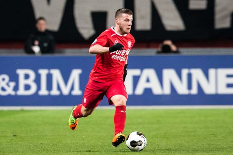 Oud-speler FC Twente (27) kapt er vanwege knieproblemen mee en gaat verder in metaalrecycling