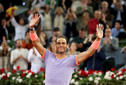 Rafael Nadal verslaat in Madrid eindelijk weer een topspeler, maar: 'Ik ben er nog niet'