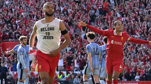 Cody Gakpo viert goal in kampioensduel Liverpool met opmerkelijke verwijzing naar voetbalicoon