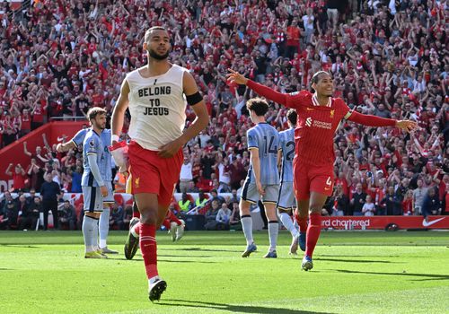 Cody Gakpo viert goal in kampioensduel Liverpool met opmerkelijke verwijzing naar voetbalicoon
