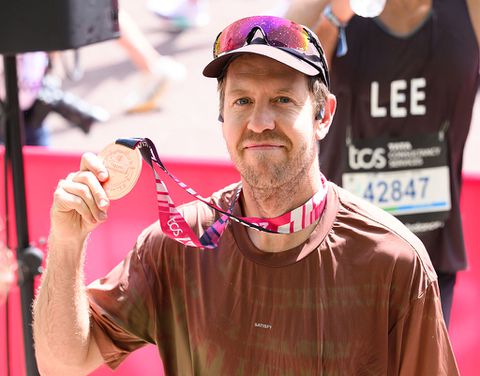 Oud-wereldkampioen Formule 1 (38) oogst respect met indrukwekkende prestatie in Londen