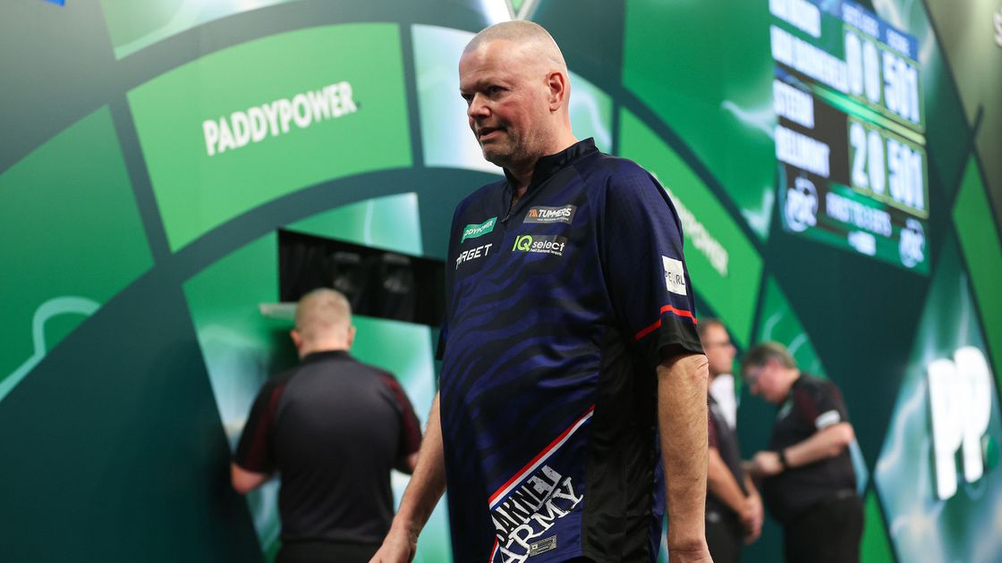 Nieuwe deceptie voor dartlegende Raymond van Barneveld: d...
