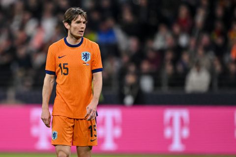 Marten de Roon haakt af voor EK vanwege spierblessure: 'Week met veel ups en downs'