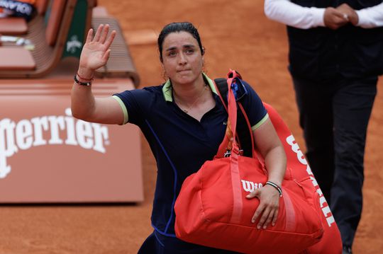 Toptennisster haalt na nederlaag op Roland Garros hard uit naar organisatie: 'Het is een schande'