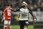 Schreeuw van afschuw om foto van Memphis Depay: 'Hij kickt volgens mij op de ophef'