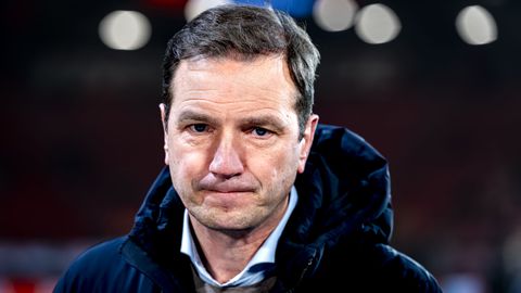 Oud-topvoetballer (48) 'vergat' eigen status in Nederland: 'Ik heb een iets bekender hoofd gekregen...'