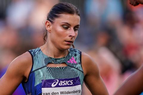 Grote teleurstelling voor populaire topatlete tijdens eerste race van het seizoen: 'Ontzettend verdrietig'