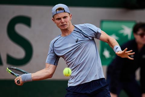 Programma en uitslagen Roland Garros | Tennisser Jesper de Jong houdt Nederlandse eer hoog met unicum in Parijs