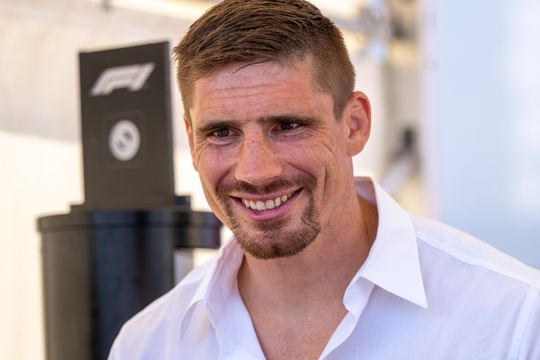 Rico Verhoeven duikt aan zijde van kampioen plots op in video van MMA-organisatie UFC