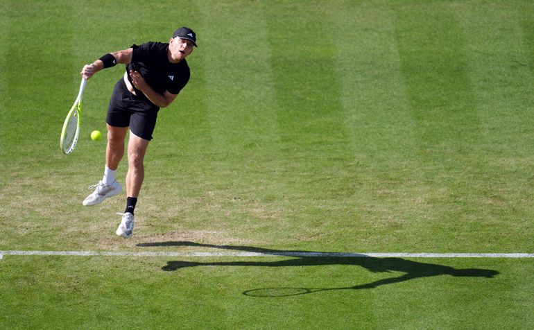 Tennisser draait kort voor Wimbledon door: 'Ik heb al drie keer mijn racket gesmeten!'