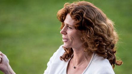 Vliegende start Oranje Leeuwinnen broodnodig op EK: 'Als je dan met 3-0 op de broek krijgt...'