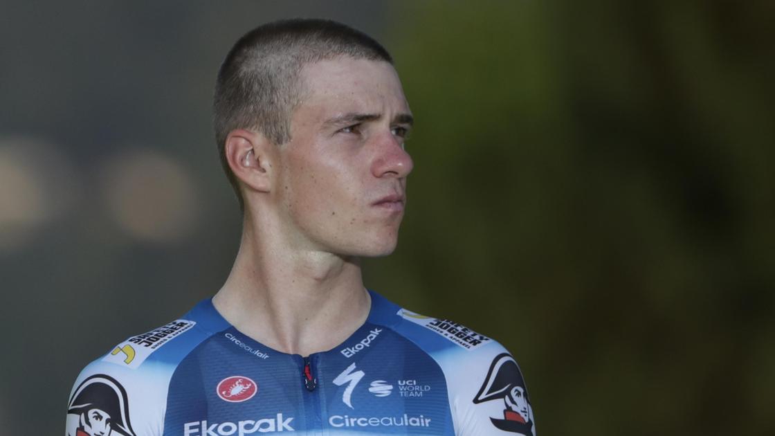 Vertrekkende trainer bij Visma gaat aan de slag met grote concurrent van Jonas Vingegaard
