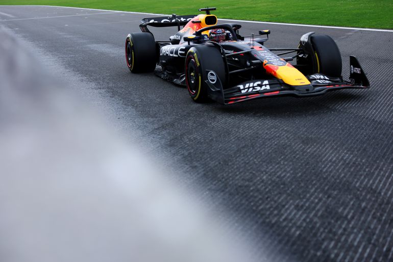 Max Verstappen grijpt na optocht naast podiumplek bij GP België, omstreden besluit voorkomt spektakelstuk