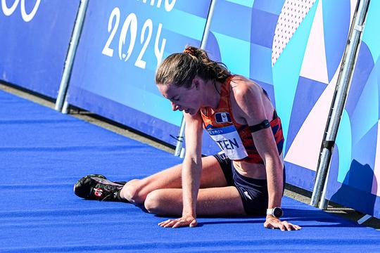Nederlandse topatlete geeft teken van leven tijdens bijzondere periode: 'De afgelopen vier weken waren zwaar'