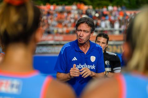 Pikant weerzien voor Oranje-bondscoach Raoul Ehren in halve finale WK hockey na omstreden vertrek bij België