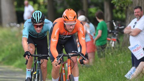 Broer van bronzen baanwielrenster Lisa van Belle is overleden: 'Bas laat een grote leegte achter'