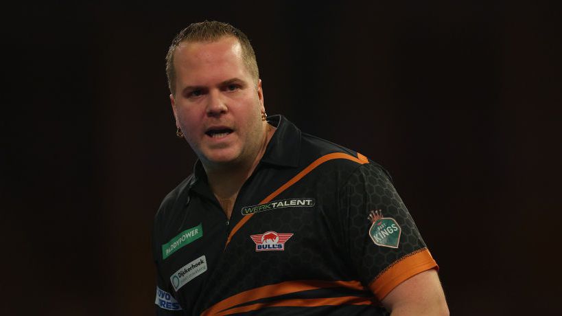 Swiss Darts Trophy | Drama voor Dirk van Duijvenbode, Raymond van Barneveld wel rondje verder