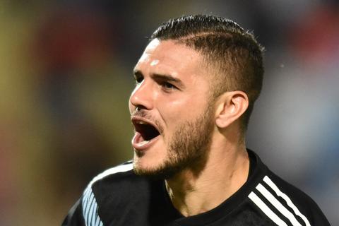 Beruchte topvoetballer opnieuw in opspraak: Argentijns oud-international krijg bizarre straf