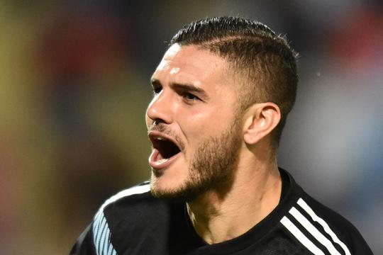 Beruchte topvoetballer opnieuw in opspraak: Argentijns oud-international krijg bizarre straf