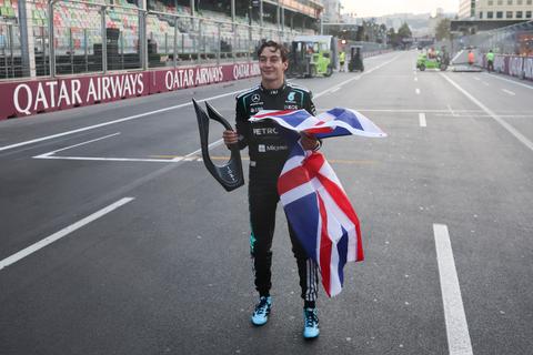 WK-stand Formule 1: Max Verstappen kruipt naar top-vijf na prima race in Azerbeidzjan