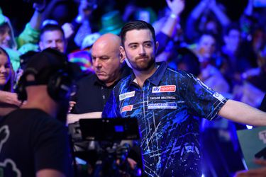 Verliezer Luke Humphries doet boze Michael van Gerwen na en klaagt flink over EK darts