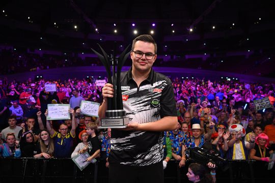 Topdarter Gian van Veen verdient gigantisch bedrag aan prijzengeld met EK-winst