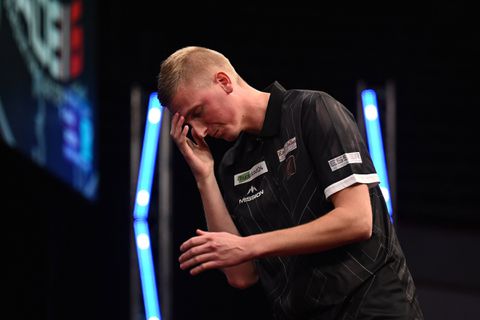 Nederlands dartstalent bezwijkt telkens onder grote druk: 'Hij zal nooit zo meedogenloos worden'