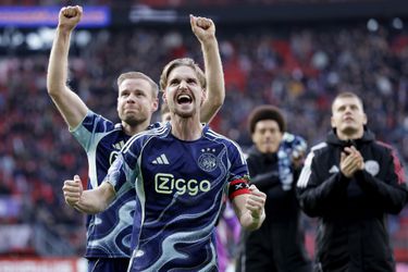 'Niet-oprechte' houding van Kenneth Taylor spreekt boekdelen bij Ajax: 'Daar heb ik mijn bedenkingen bij'