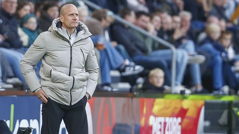 Heracles-trainer Bas Sibum 'tekende eigen doodvonnis' met opmerkelijk interview: 'Dan ben je het vertrouwen kwijt'