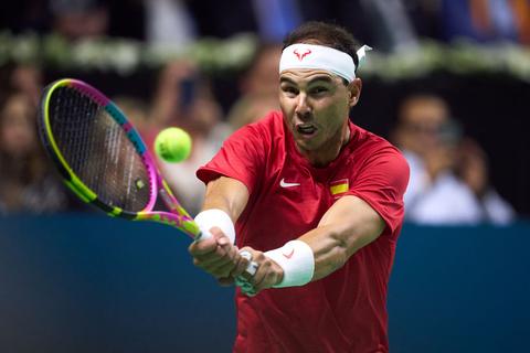 Tennisicoon Rafael Nadal maakt verrassende rentree na pensioen: 'Dat gevoel gaat nooit weg'