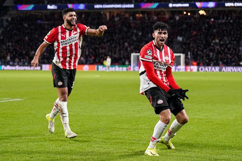 Bekijk hier de hoogtepunten van de onwaarschijnlijke ontknoping bij PSV tegen Shakhtar Donetsk