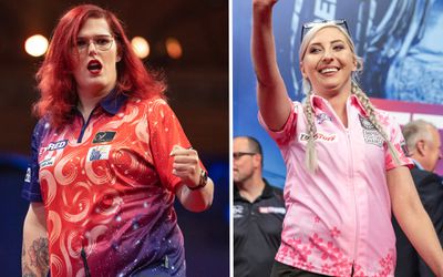 'Beladen potjes' tegen vrouwen op WK darts: 'Ik denk dat ze liever zo'n dubieuze Aziaat hadden geloot'