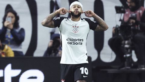 Oranje-topscorer Memphis Depay in grote onzekerheid: 'We kunnen daar nu niet over praten'