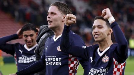 Genietende Joey Veerman zag bij historische zege van 'belachelijk goed' PSV minpuntje: 'Dat is nooit leuk'