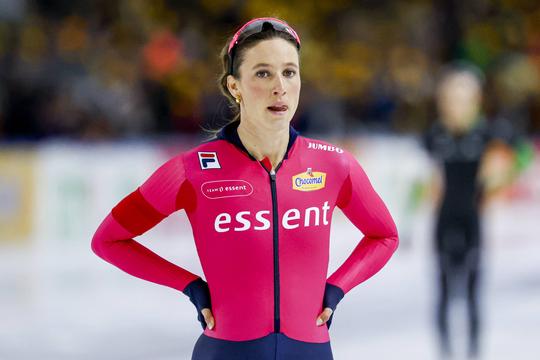 Collega's gaan in op situatie Suzanne Schulting: 'Hoop niet dat ze als shorttracker naar de Spelen gaat'
