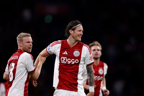 Wout Weghorst en Davy Klaassen (Ajax) gaan strijd aan met topdarters: 'We hadden een slechte dag'