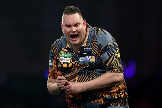Wesley Plaisier loopt flinke smak aan prijzengeld mis door uitschakeling WK darts