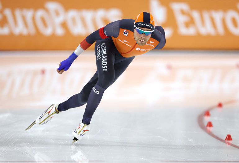 Patrick Roest breekt op de 5000 meter nationaal record van Sven Kramer uit 2007