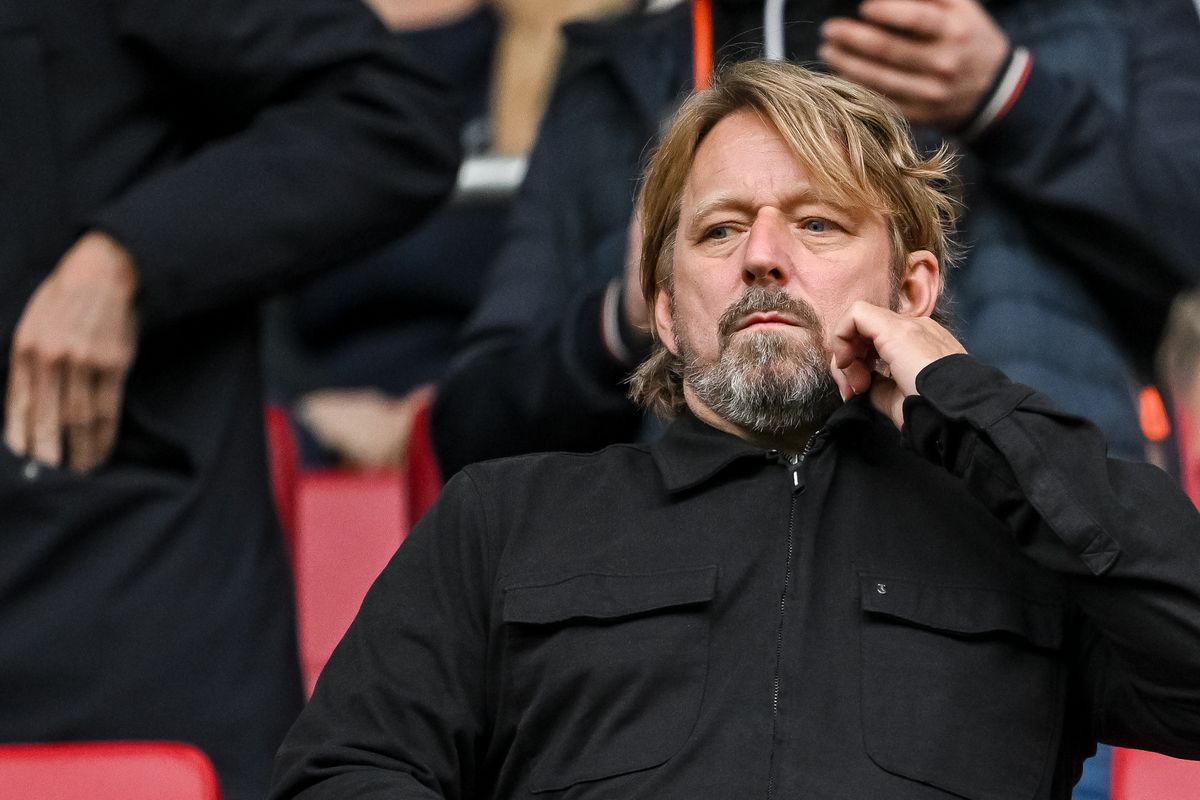 Sven Mislintat opnieuw in de problemen: 'Borussia Dortmund ontslaat voormalig Ajax-directeur'