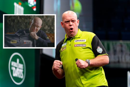 Michael van Gerwen wisselt iconisch groene shirt in voor andere kleur: 'Voor mij is dat perfect'